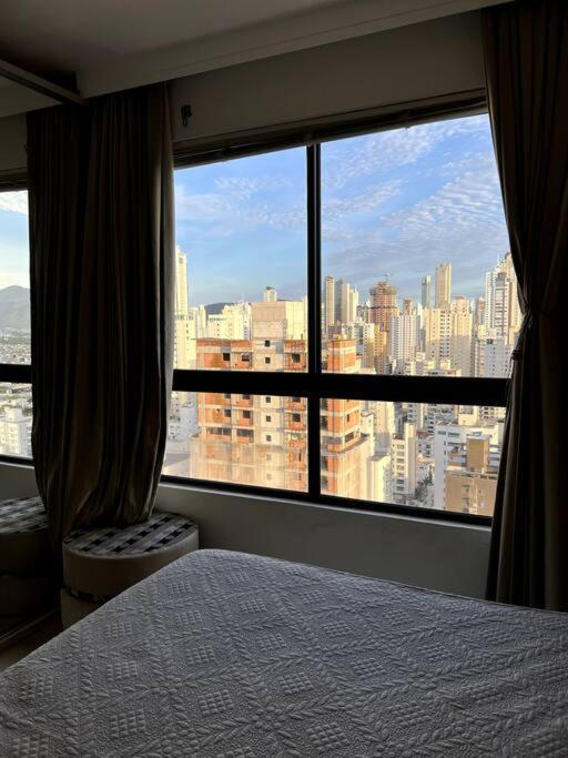 Apartamento No Centro, Com Vista Mar E Cristo Luz Balneário Camboriú Екстериор снимка