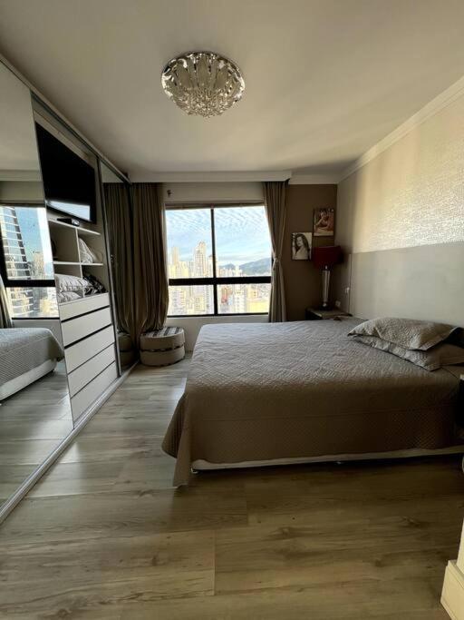 Apartamento No Centro, Com Vista Mar E Cristo Luz Balneário Camboriú Екстериор снимка